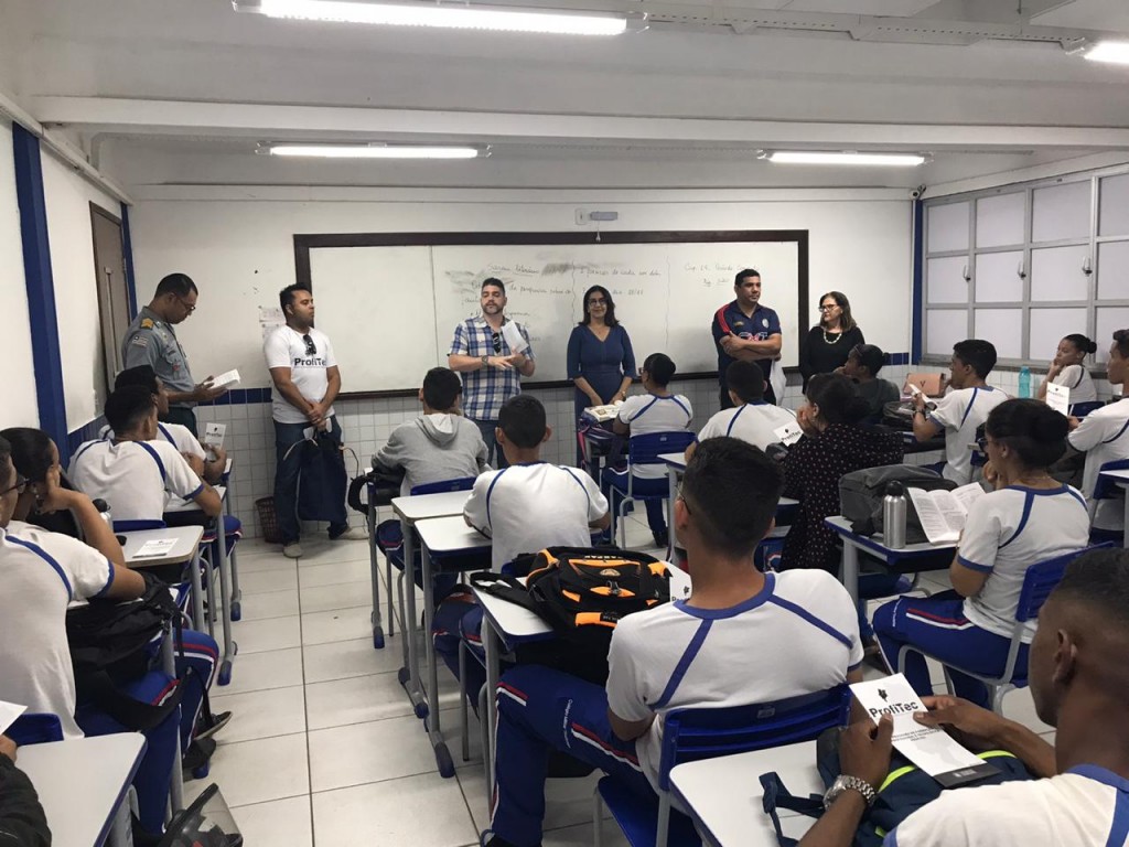 Equipes da UEMA divulgam Cursos do PROFITEC nas cidades de Caxias, São Bento e Timon