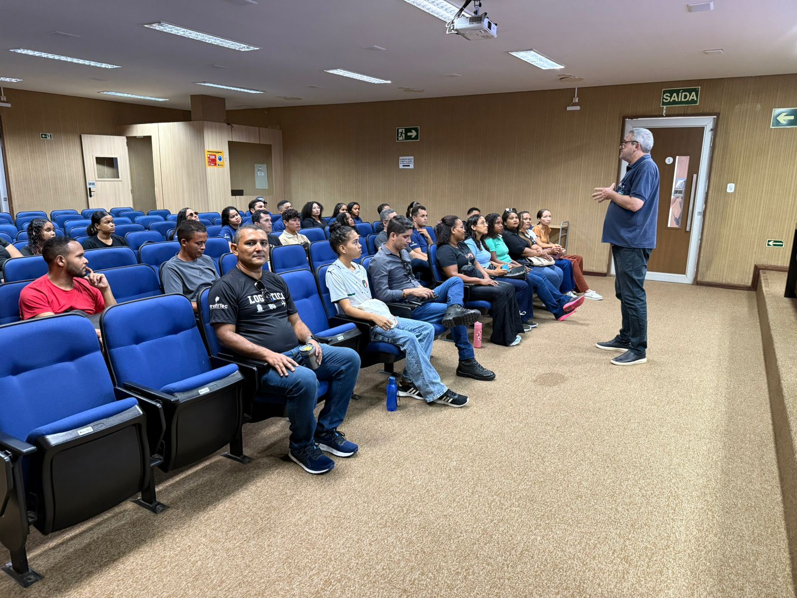 Programa de Cursos Superiores de Tecnologia | Estudantes do curso de ...