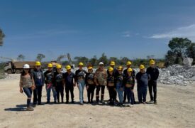 Aula prática em mina de calcário aproxima estudantes de Agrocomputação da realidade do agronegócio